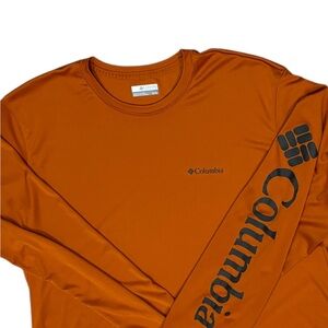 Rust colored soft long sleeve Tshirt. Omni-shade . Sz. XL
